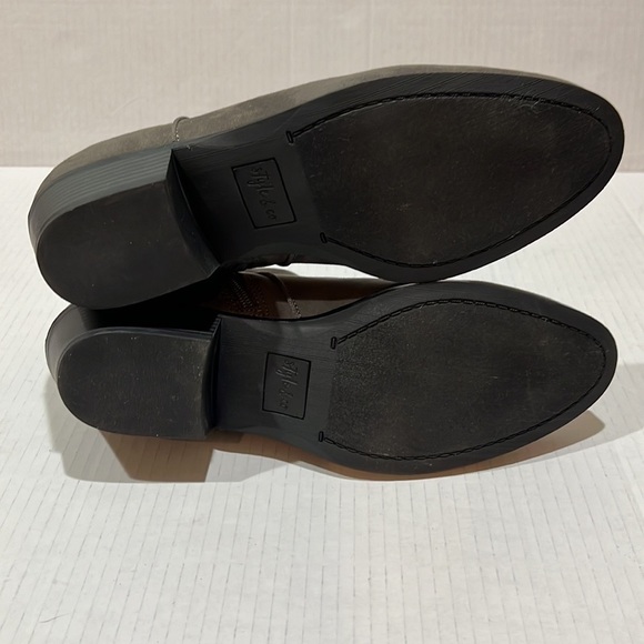 STYLE & CO Wileyy Gray Faux Suede Ankle Booties Women's size 10.5M - Picture 5 of 7